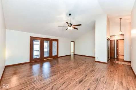 1065 Alydar Circle Indianapolis IN 46217