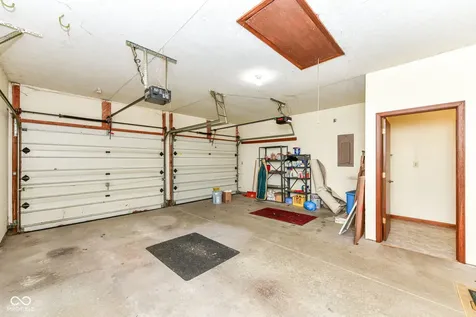 1065 Alydar Circle Indianapolis IN 46217
