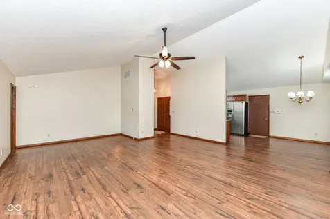 1065 Alydar Circle Indianapolis IN 46217
