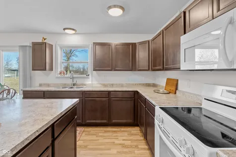 2042 Heron Drive Seymour IN 47274