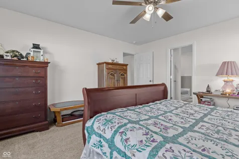 2042 Heron Drive Seymour IN 47274