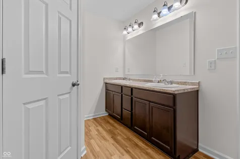 2042 Heron Drive Seymour IN 47274