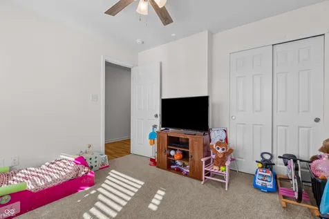 2042 Heron Drive Seymour IN 47274