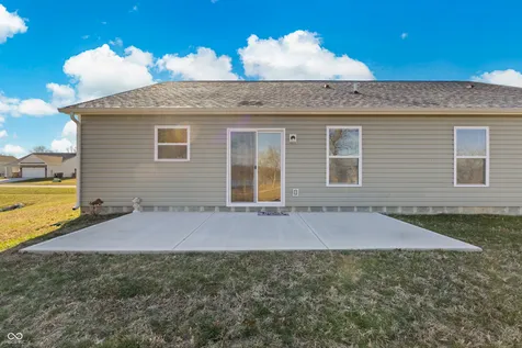 2042 Heron Drive Seymour IN 47274