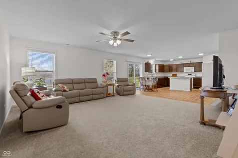 2042 Heron Drive Seymour IN 47274