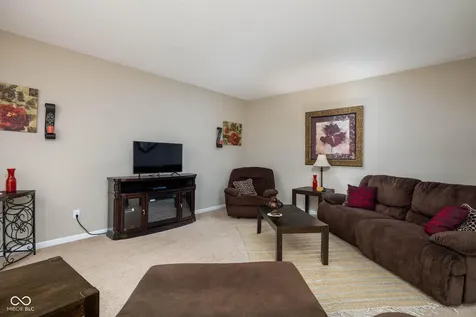 8707 N Aspen Way Mccordsville IN 46055