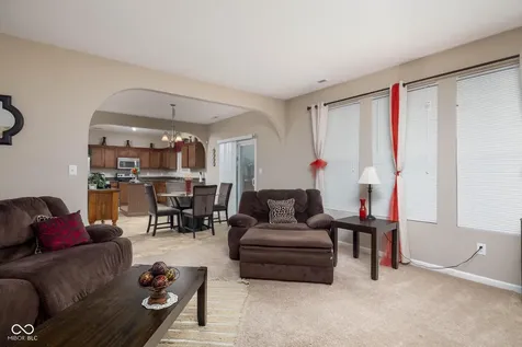 8707 N Aspen Way Mccordsville IN 46055