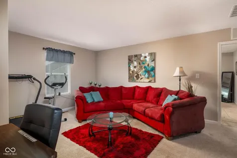 8707 N Aspen Way Mccordsville IN 46055