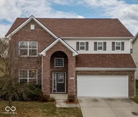 8707 N Aspen Way Mccordsville IN 46055