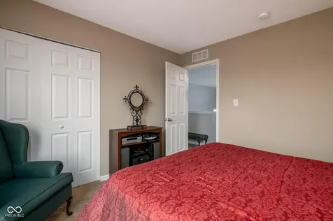 8707 N Aspen Way Mccordsville IN 46055
