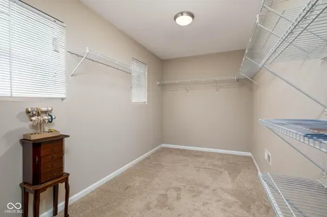 8707 N Aspen Way Mccordsville IN 46055