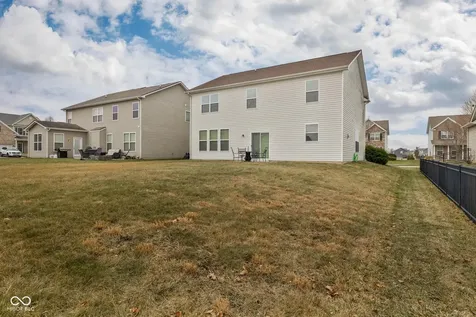 8707 N Aspen Way Mccordsville IN 46055
