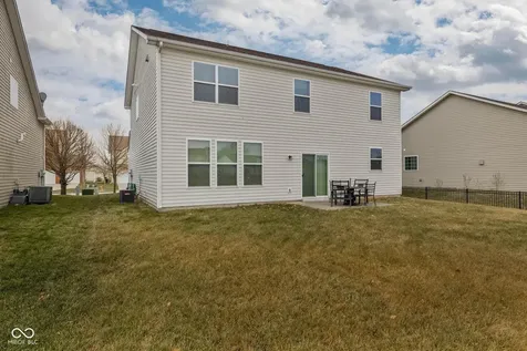 8707 N Aspen Way Mccordsville IN 46055