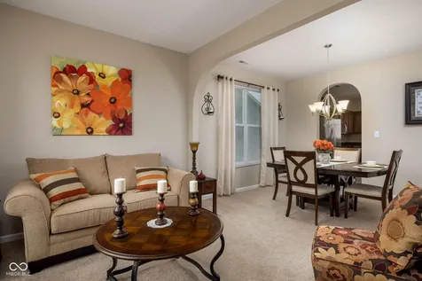 8707 N Aspen Way Mccordsville IN 46055
