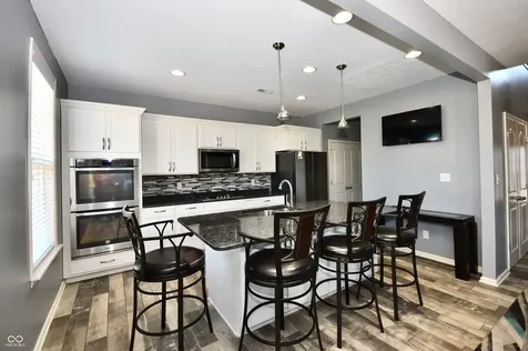 4219 Parliament Way Avon IN 46123