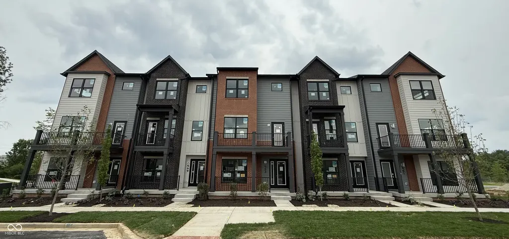 449 Shade Street Carmel IN 46290