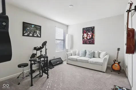 15437 Eastpark Circle W Fishers IN 46037