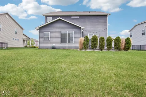 15437 Eastpark Circle W Fishers IN 46037