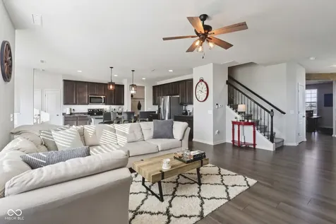 15437 Eastpark Circle W Fishers IN 46037