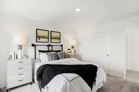 9335 Clarendon Drive Fishers IN 46038