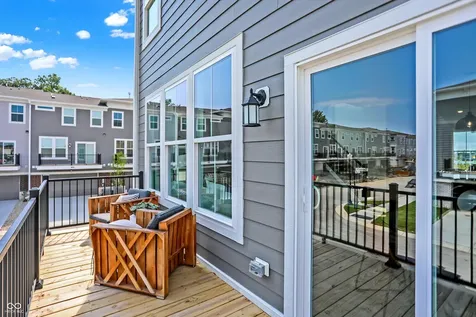 9335 Clarendon Drive Fishers IN 46038