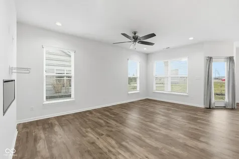 4298 Red Barn Drive Whitestown IN 46075