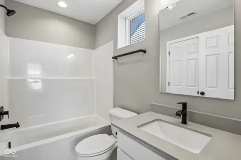 10608 Banyan Wood Court Indianapolis IN 46239