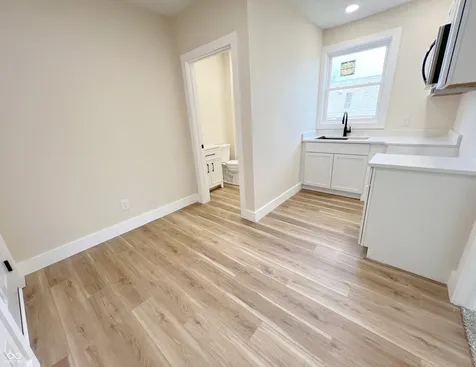 1702 S E Street Elwood IN 46036