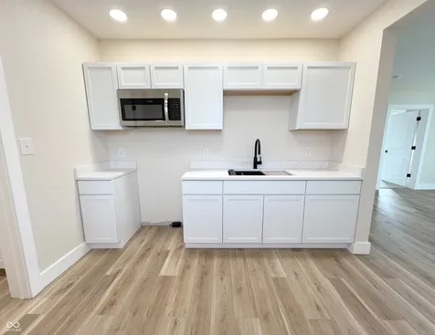 1702 S E Street Elwood IN 46036