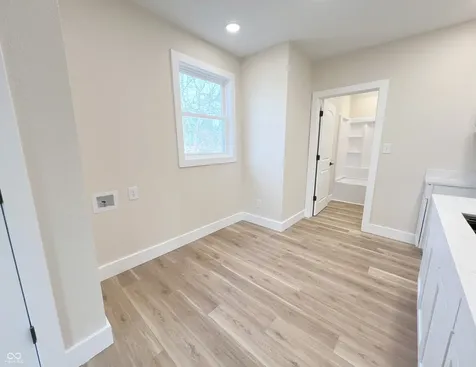 1702 S E Street Elwood IN 46036