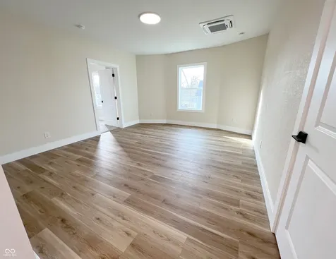 1702 S E Street Elwood IN 46036