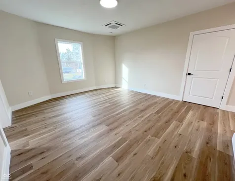 1702 S E Street Elwood IN 46036