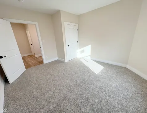 1702 S E Street Elwood IN 46036