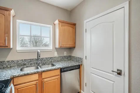 12926 University Crescent Carmel IN 46032