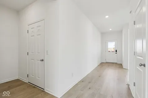 7425 Peristyle Lane Mccordsville IN 46055