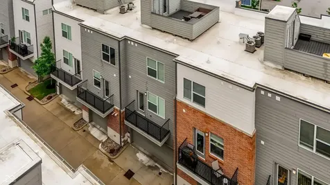 737 Switchyard Place Indianapolis IN 46202