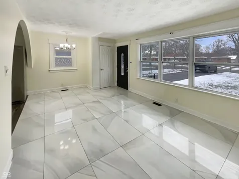 4055 N Grand Avenue Indianapolis IN 46226