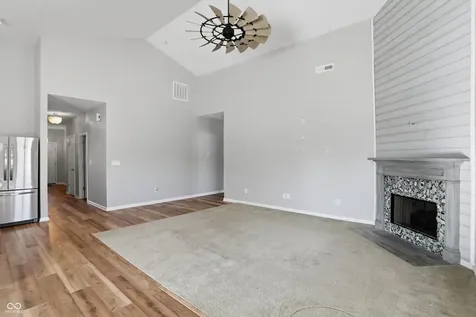 121 Halldale Drive Whiteland IN 46184