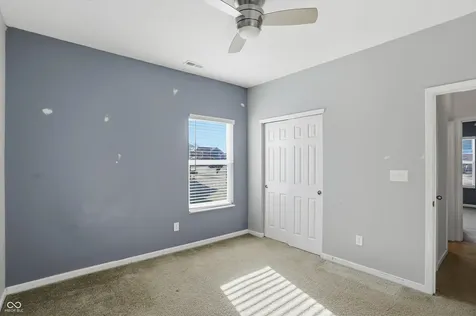 121 Halldale Drive Whiteland IN 46184