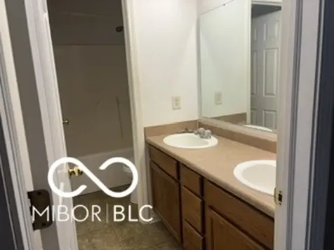 1852 Brook Crossing Court Indianapolis IN 46229