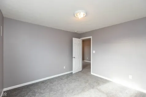 2471 Cabin Hill Road Indianapolis IN 46229