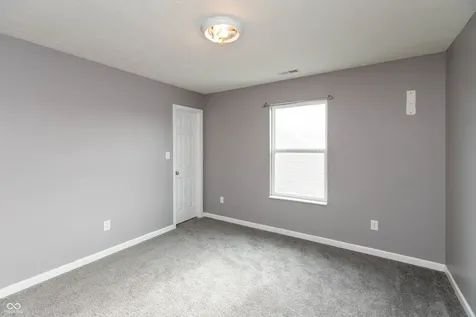 2471 Cabin Hill Road Indianapolis IN 46229