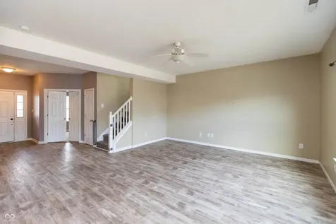 2471 Cabin Hill Road Indianapolis IN 46229