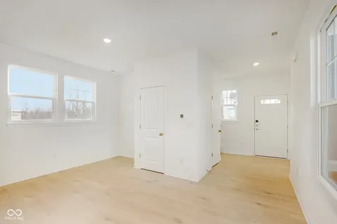 16054 Meadow Frost Court Fishers IN 46037