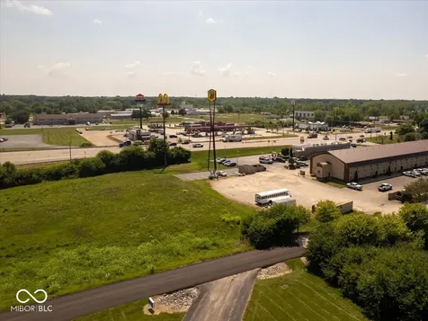 22 Rampart West Road Shelbyville IN 46176