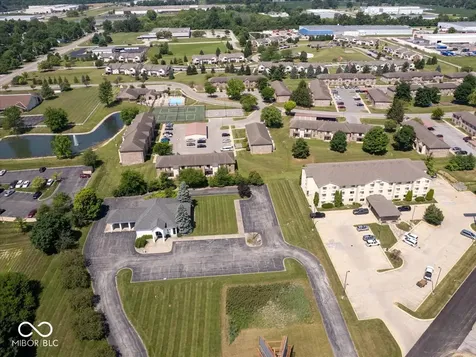22 Rampart West Road Shelbyville IN 46176