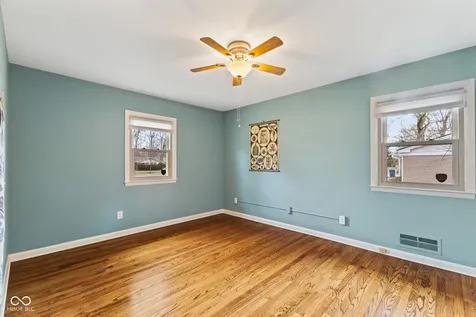 907 Fairway Drive Indianapolis IN 46260