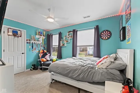 847 S Summerhaven Court New Palestine IN 46163