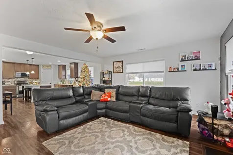 847 S Summerhaven Court New Palestine IN 46163