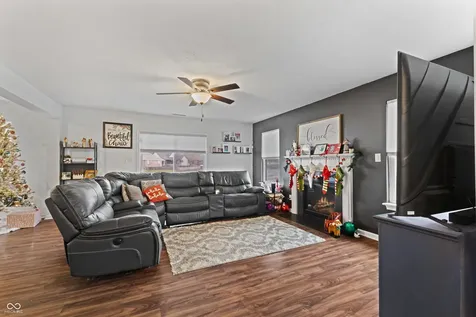 847 S Summerhaven Court New Palestine IN 46163